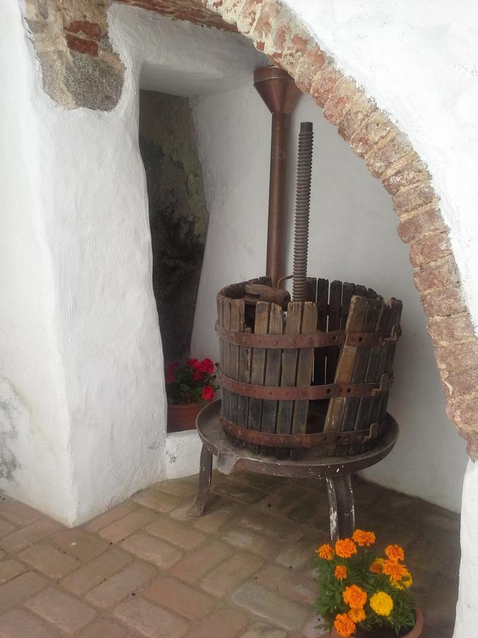 B&B Corte San Lussorio Олиена Екстериор снимка