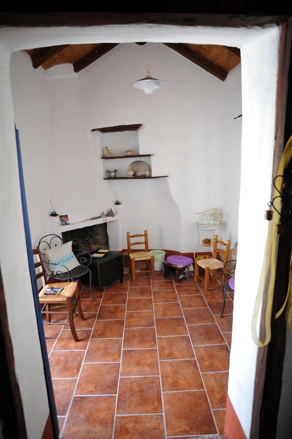 B&B Corte San Lussorio Олиена Екстериор снимка