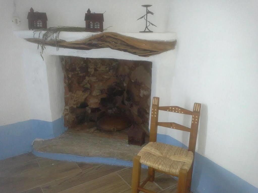 B&B Corte San Lussorio Олиена Екстериор снимка